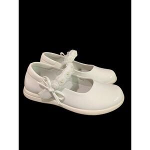 Size 36 Apawwa MC16 Girls White Lacquer Shoes Rosettes Faux Pearls First